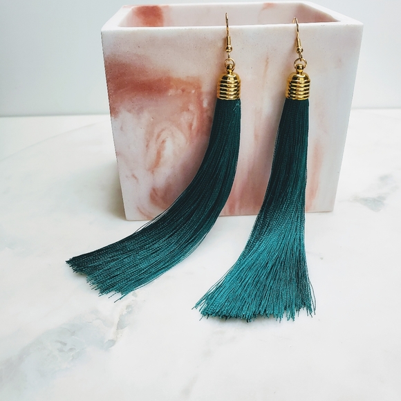 Jewelry - $25 Emerald Green Tassel Drop Fringe Earrings